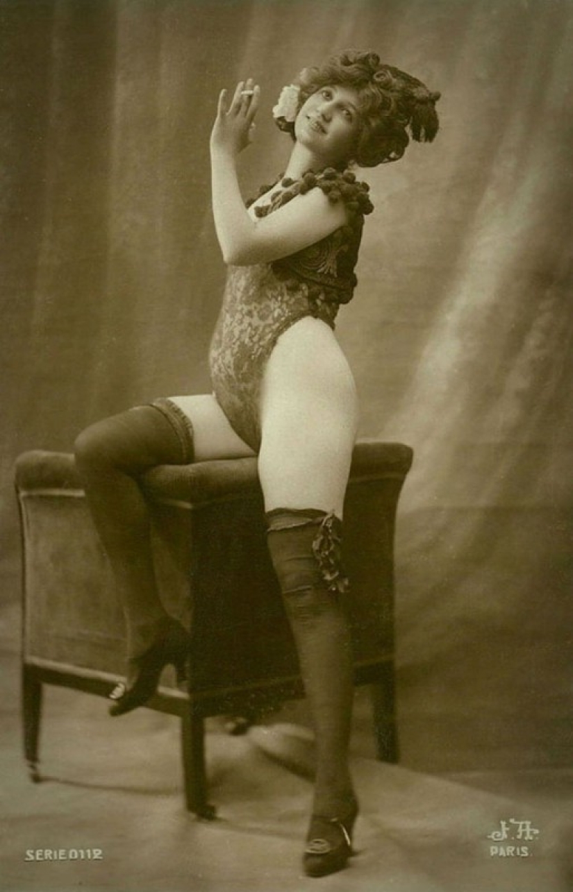 Las chicas más bellas del mundo en postales de la década de 1900