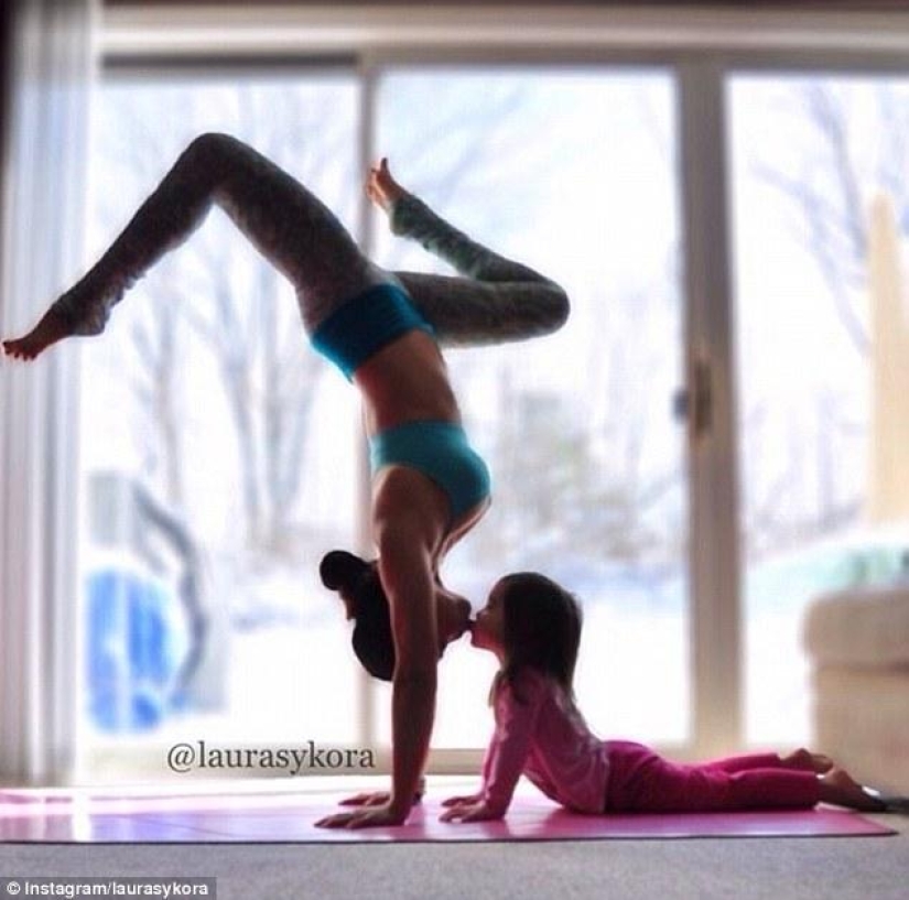 Las clases de yoga de mamá e hija han conquistado el mundo
