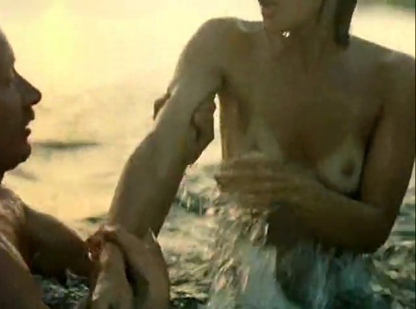 Las estrellas del cine Soviético en Topless escenas en las que usted podría no notar