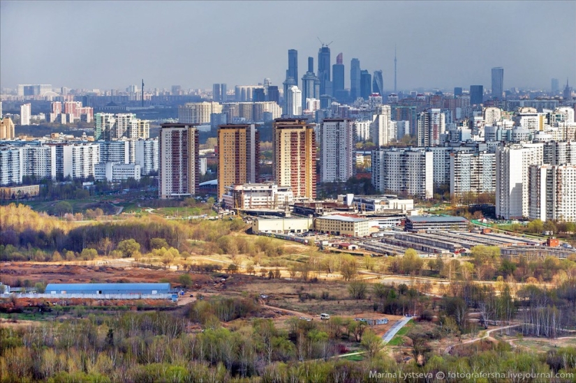 Life around the Moscow Ring Road...