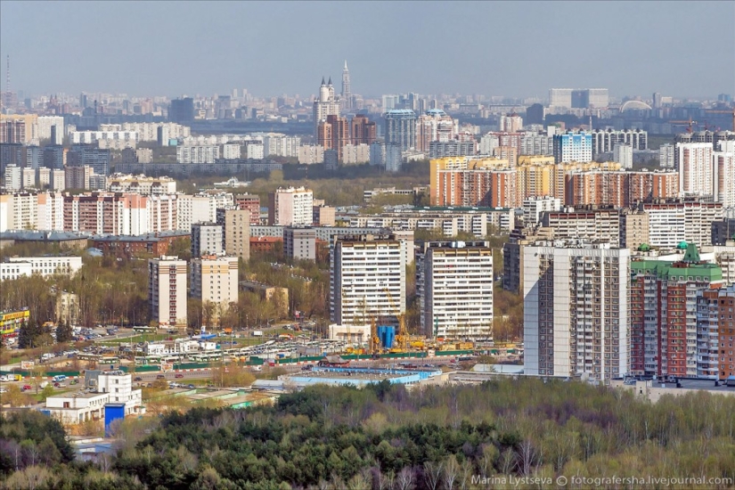 Life around the Moscow Ring Road...