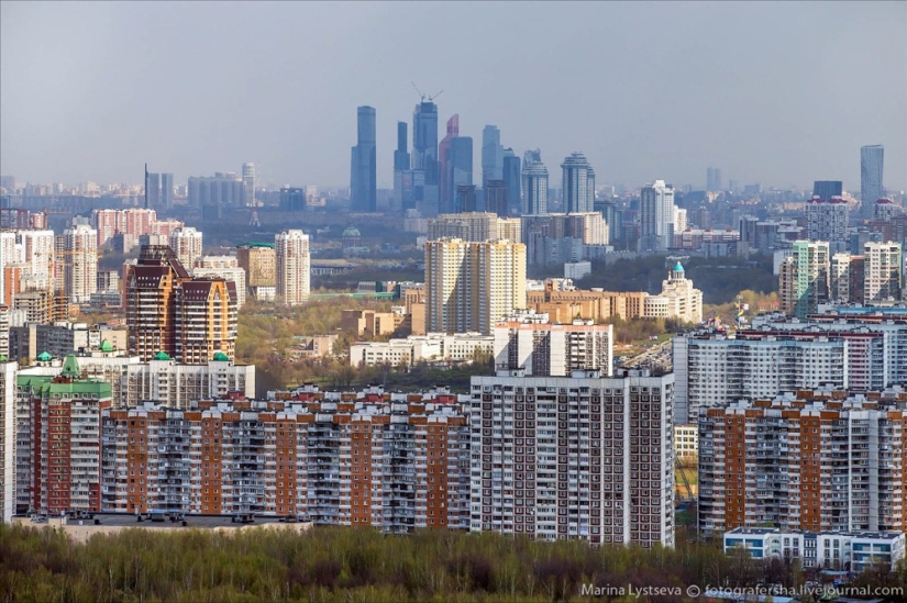 Life around the Moscow Ring Road...