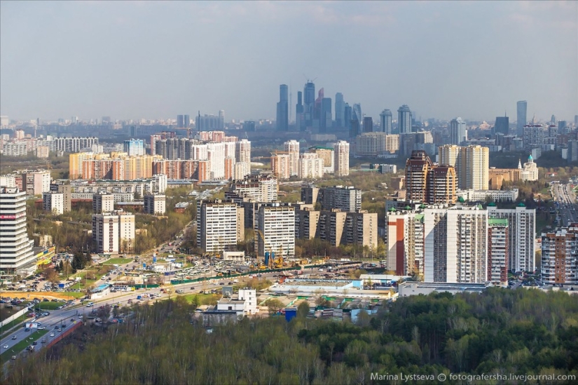 Life around the Moscow Ring Road...