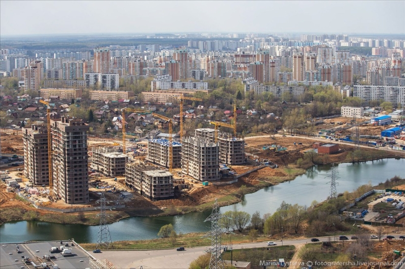 Life around the Moscow Ring Road...