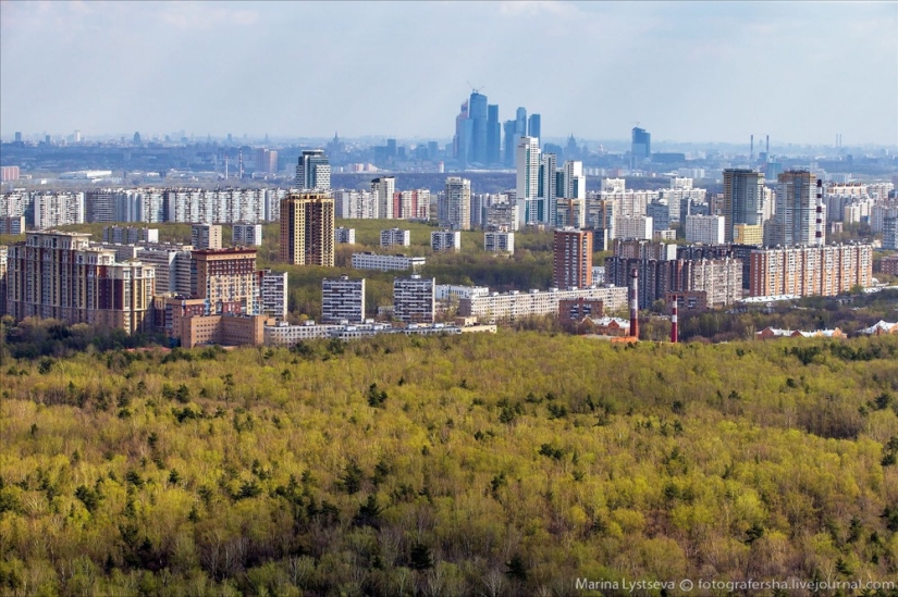 Life around the Moscow Ring Road...