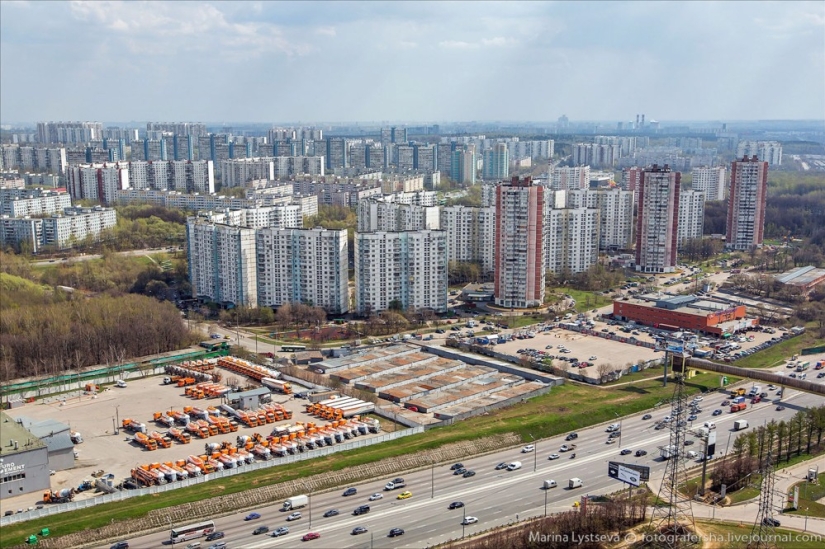 Life around the Moscow Ring Road...