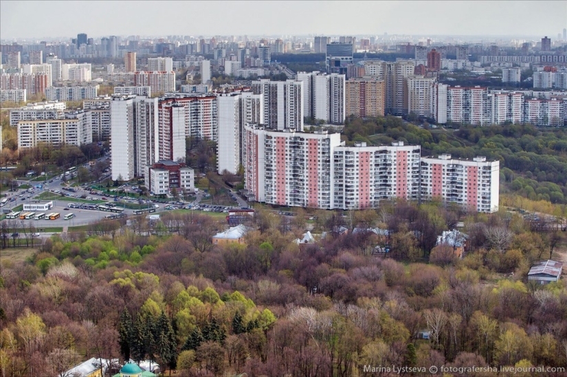 Life around the Moscow Ring Road...