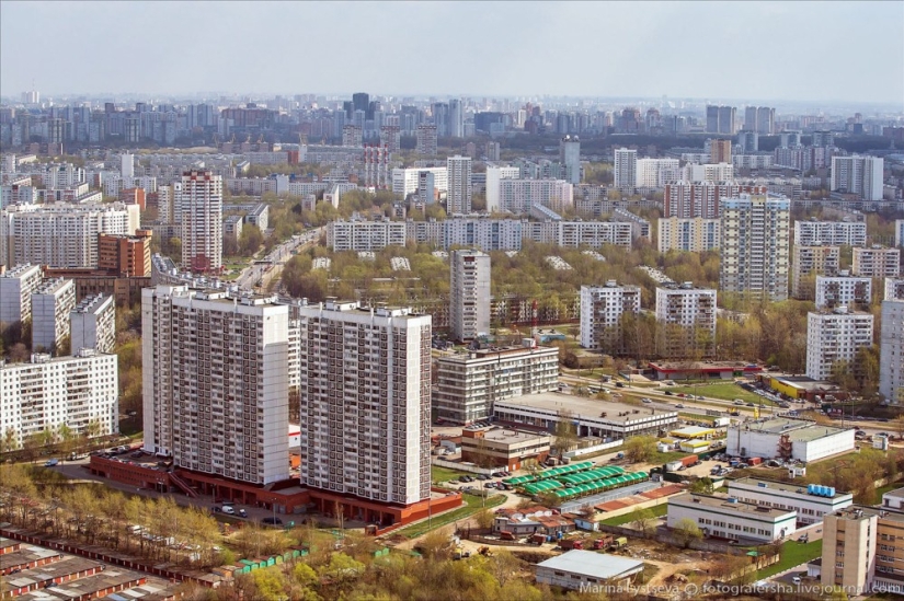 Life around the Moscow Ring Road...