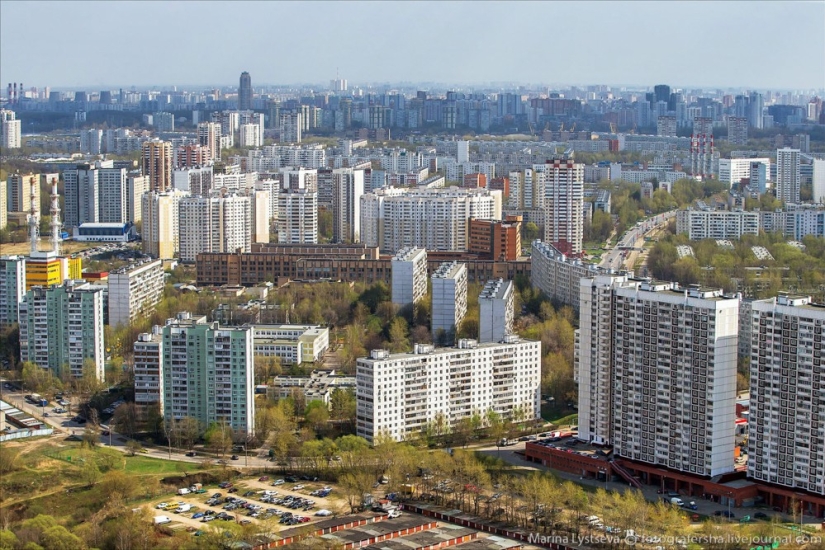 Life around the Moscow Ring Road...