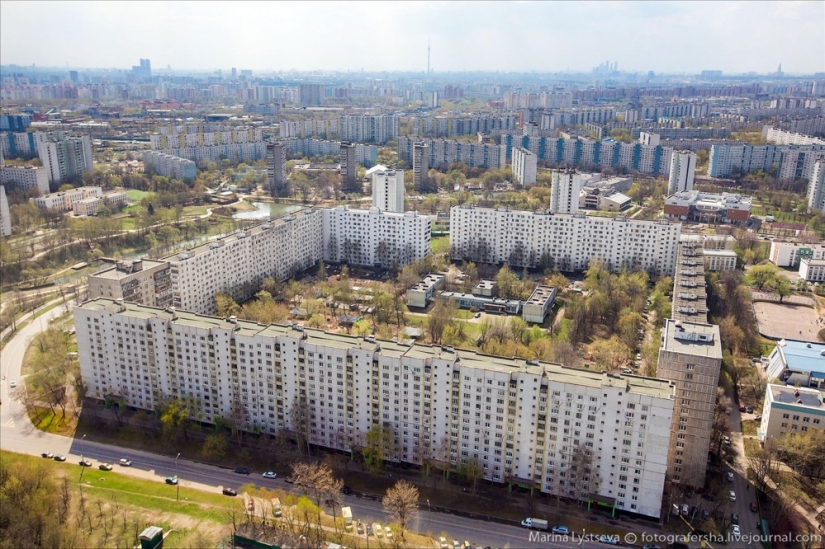 Life around the Moscow Ring Road...