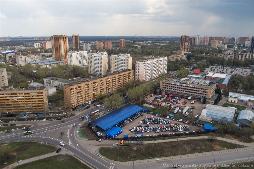 Life around the Moscow Ring Road...