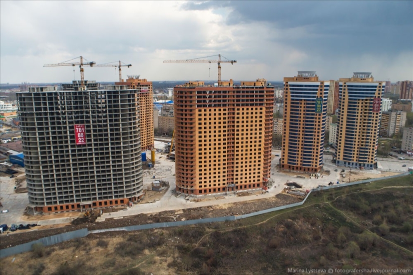 Life around the Moscow Ring Road...