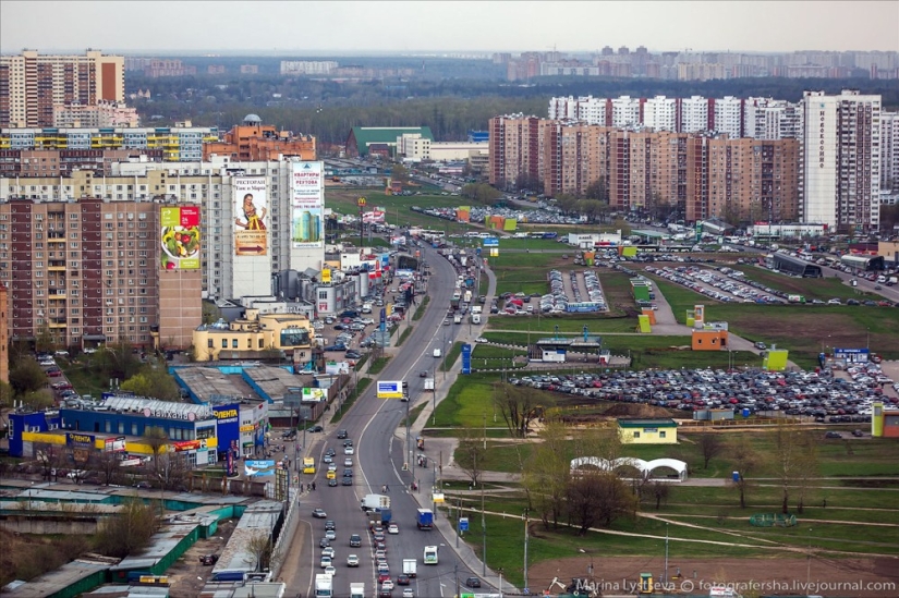 Life around the Moscow Ring Road...