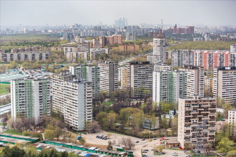 Life around the Moscow Ring Road...