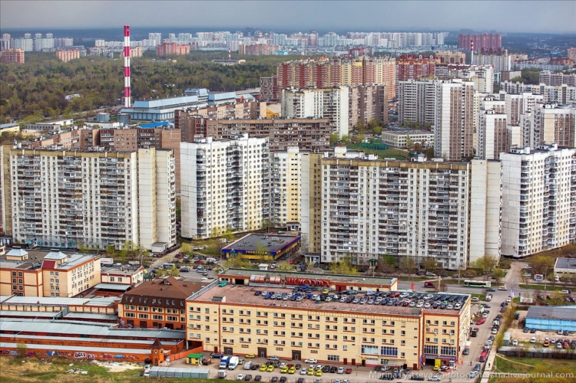 Life around the Moscow Ring Road...