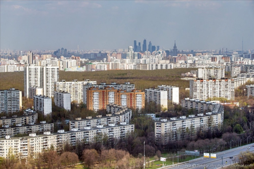 Life around the Moscow Ring Road...