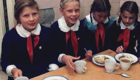 Lo que para alimentar a los niños en la unión Soviética instituciones