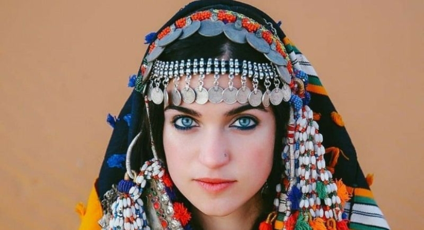 Los amazajos son africanos indígenas de piel clara relacionados con los armenios