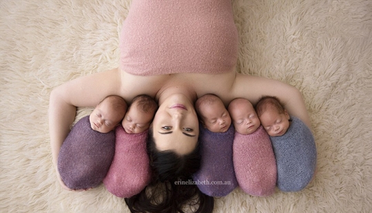 Mamá de adorables quintillizos de Australia compartió su primera sesión de fotos