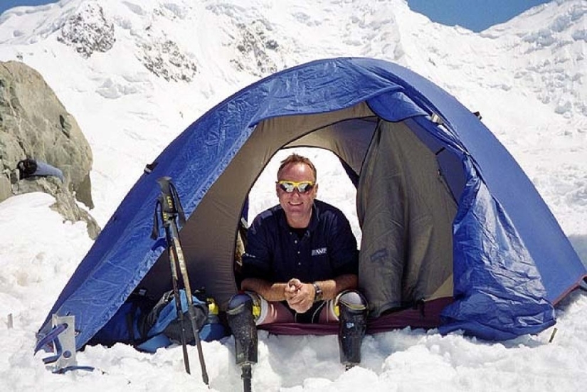 Mark Inglis - the first climber to conquer Everest without legs