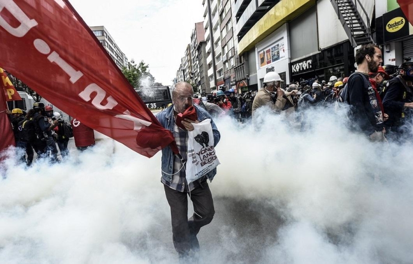 May Day clashes in Istanbul