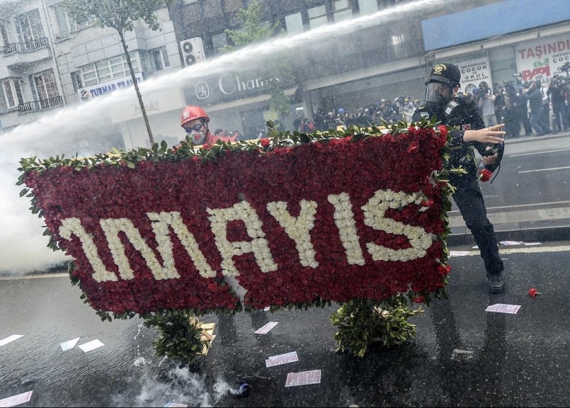 May Day clashes in Istanbul