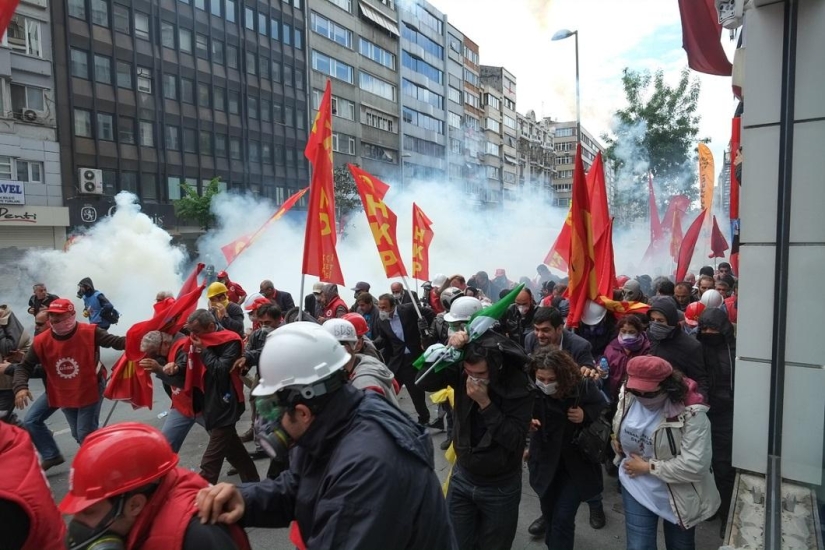 May Day clashes in Istanbul