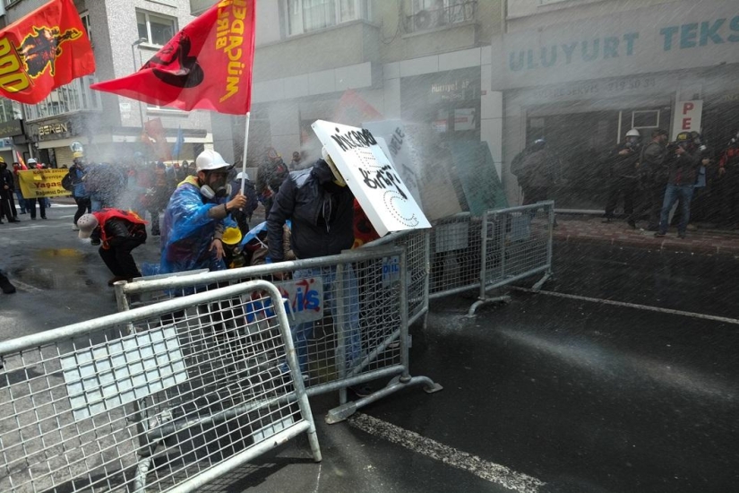 May Day clashes in Istanbul