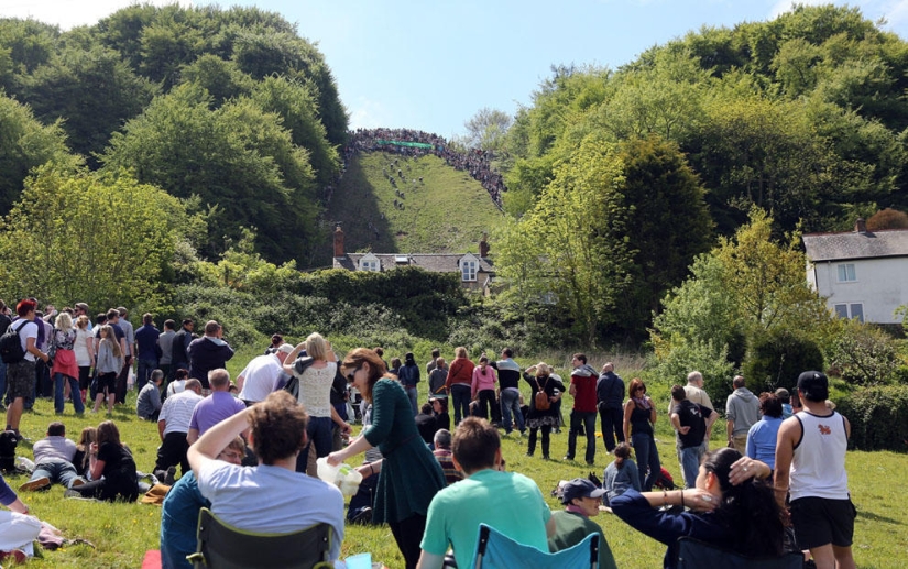 May&#39;s most ridiculous and cutthroat competition: Cooperschild Cheese Race 2013