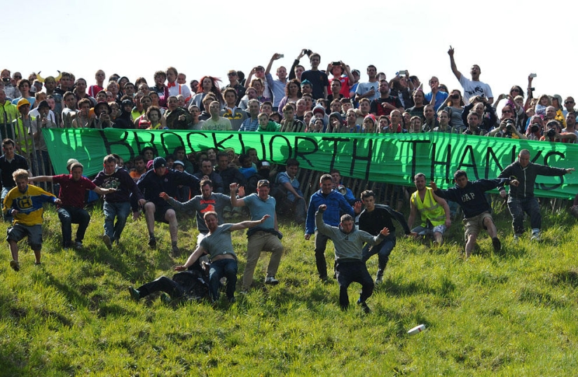 May&#39;s most ridiculous and cutthroat competition: Cooperschild Cheese Race 2013