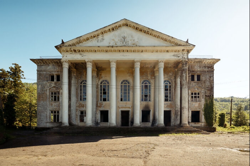 Me embarqué en un viaje a través de los países de la ex Unión Soviética para documentar la arquitectura soviética abandonada