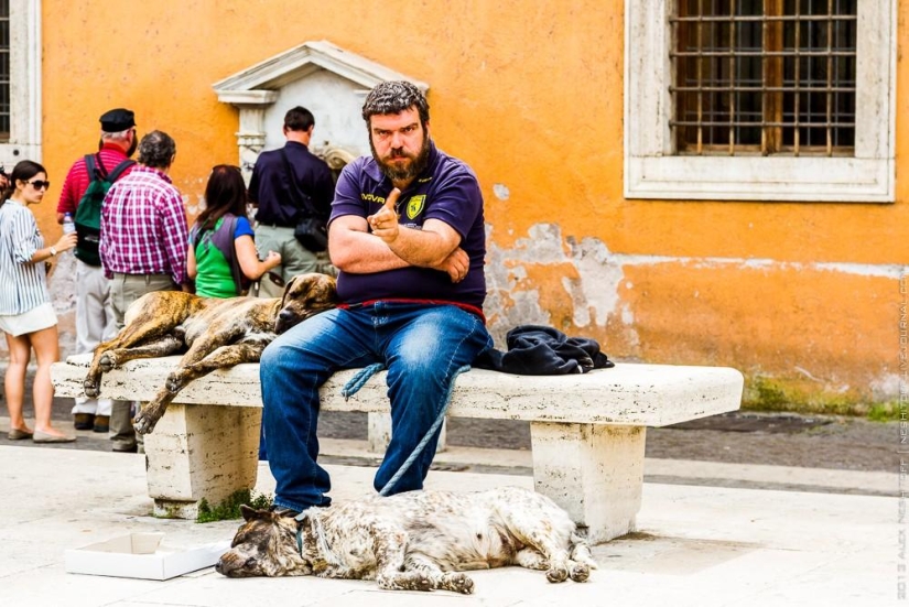 Mendigos callejeros en Roma