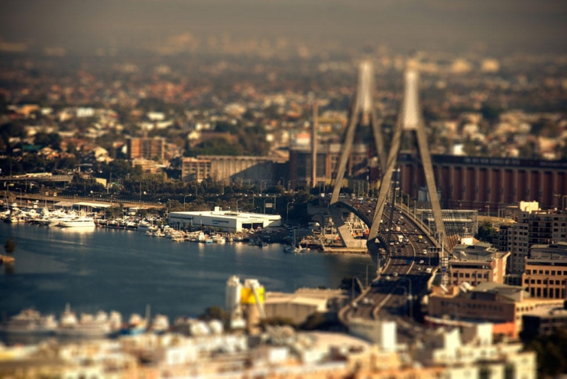 "Miniaturization" of megacities by Ben Thomas