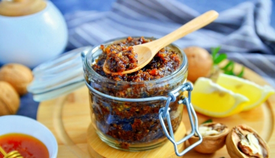Miracle remedy - Amosov paste: how to cook and consume correctly