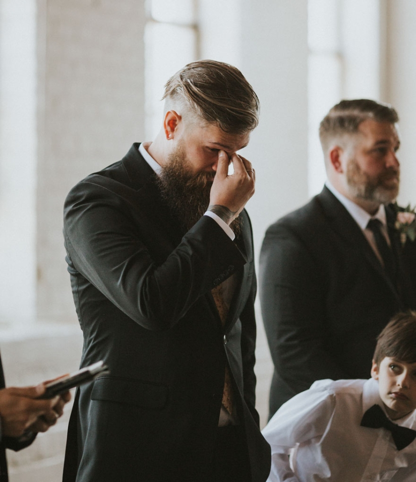 Miracles happen: the paralyzed bride got up and walked to the altar, touching the groom and guests to tears