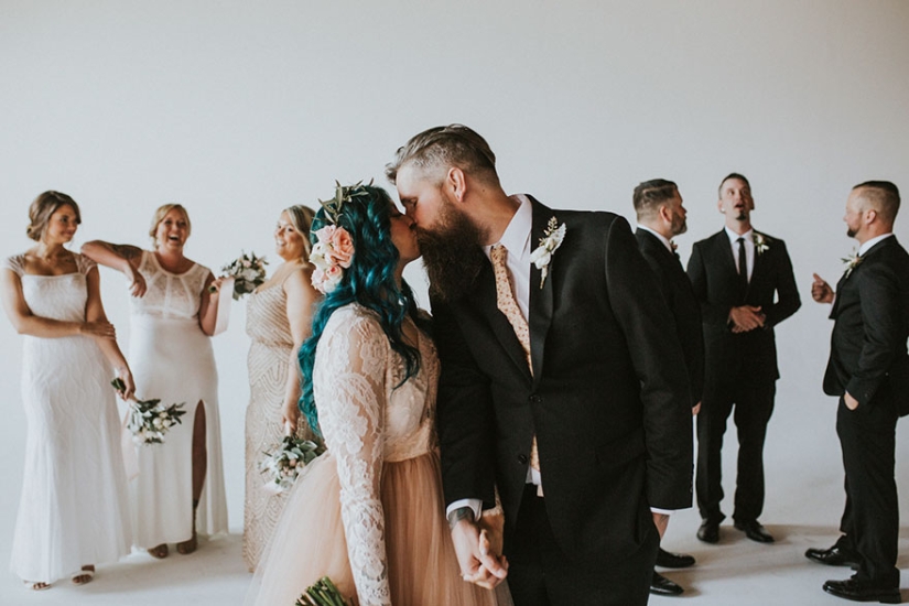 Miracles happen: the paralyzed bride got up and walked to the altar, touching the groom and guests to tears