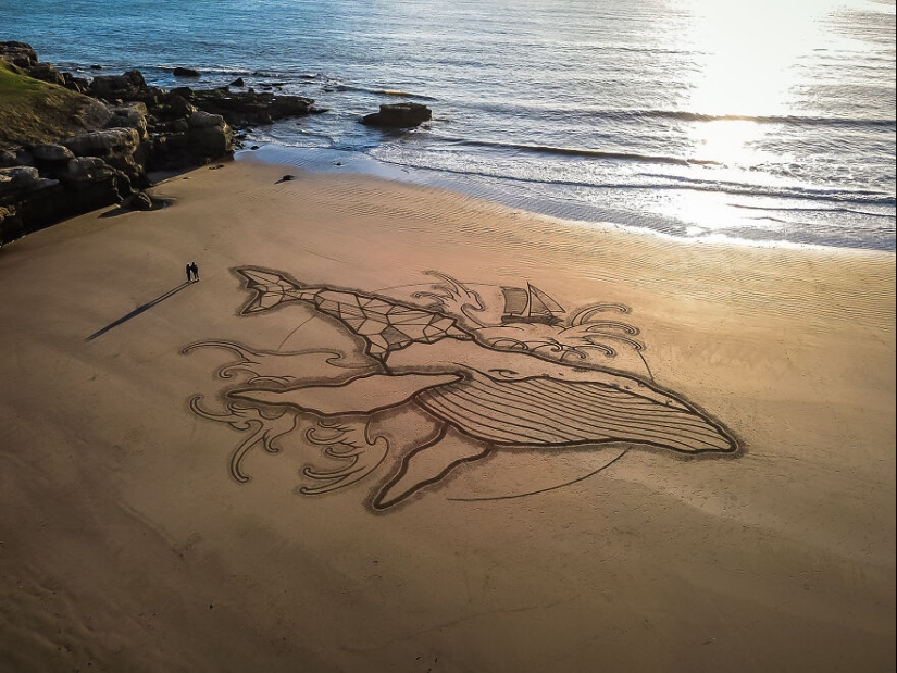 Mis 12 dibujos de arena de playa que miden entre 30 y 100 metros de ancho