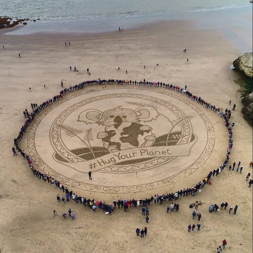 Mis 12 dibujos de arena de playa que miden entre 30 y 100 metros de ancho