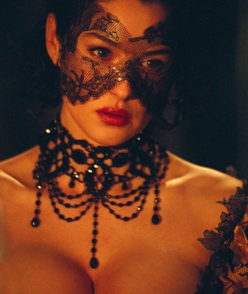 Monica Bellucci's 10 Sexiest Roles