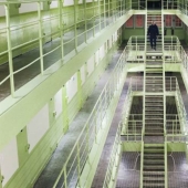 Más allá de las rejas: un proyecto del fotógrafo francés Grégoire Korganov