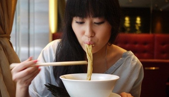 Muestre sus beneficios: Restaurante chino ofrece descuentos según el tamaño de los senos