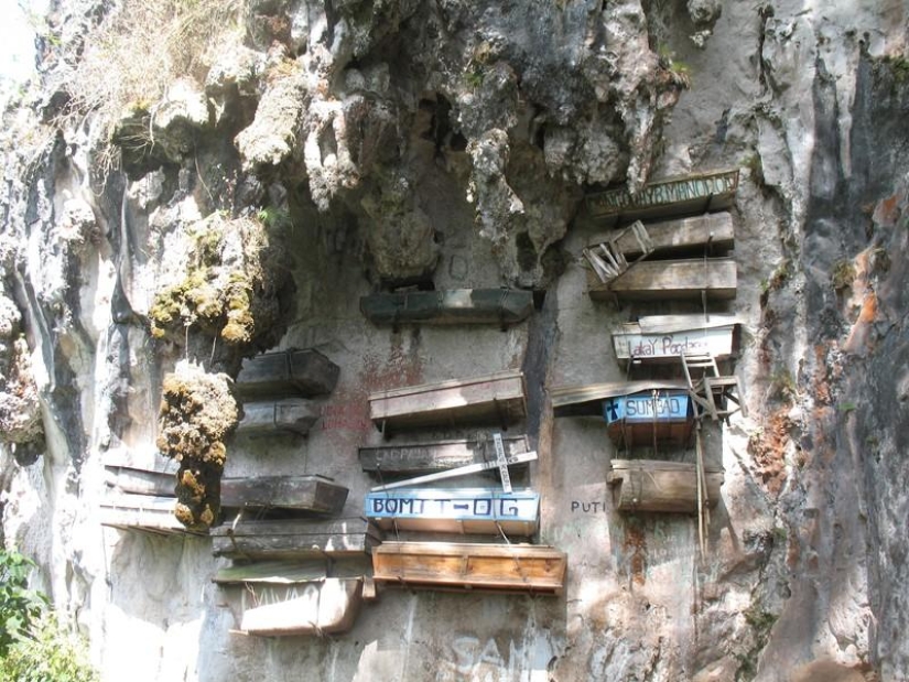 Mysterious hanging coffins of Sagada