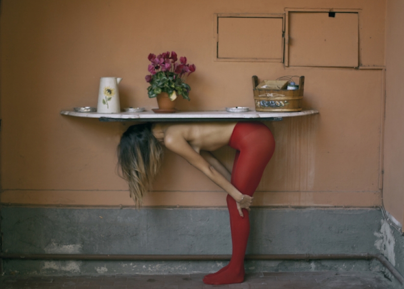 Naked and not funny: absurd erotica by Giuseppe Palmisano
