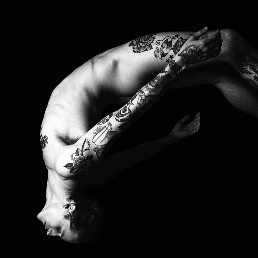 Naked tattooed men - first of all, it&#39;s beautiful!