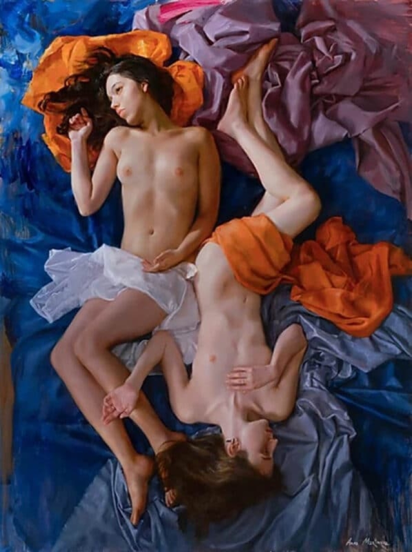 Naked tenderness in the works of hyperrealist artist Anna Marinova