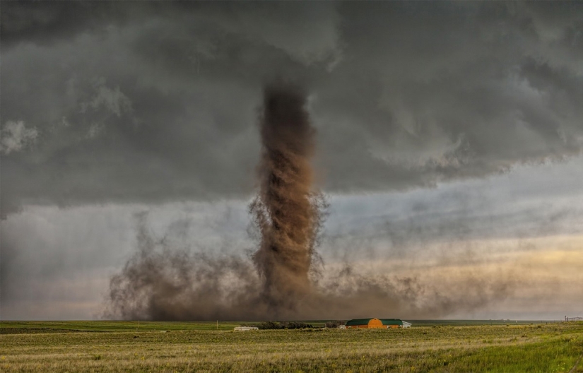 National Geographic Photo Contest 2015: Top Contenders to Win