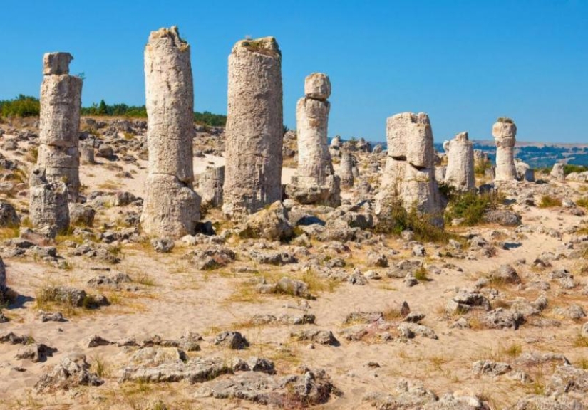 Natural formations similar to human creations