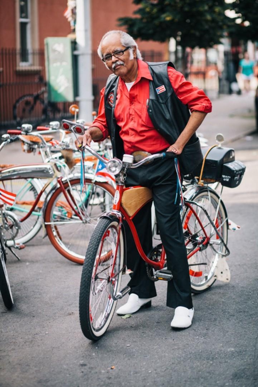 New Yorkers and their bikes