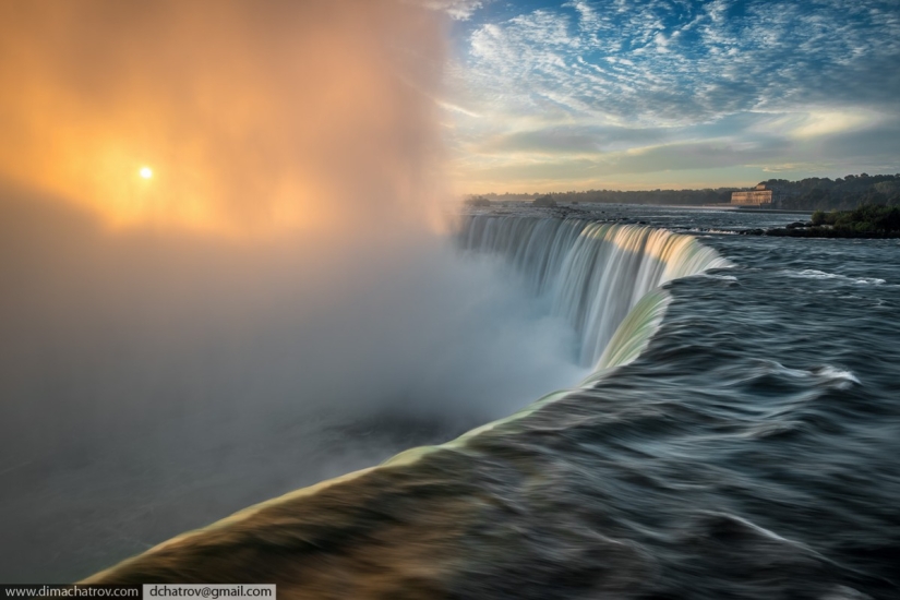 Niagara Falls. Inside view