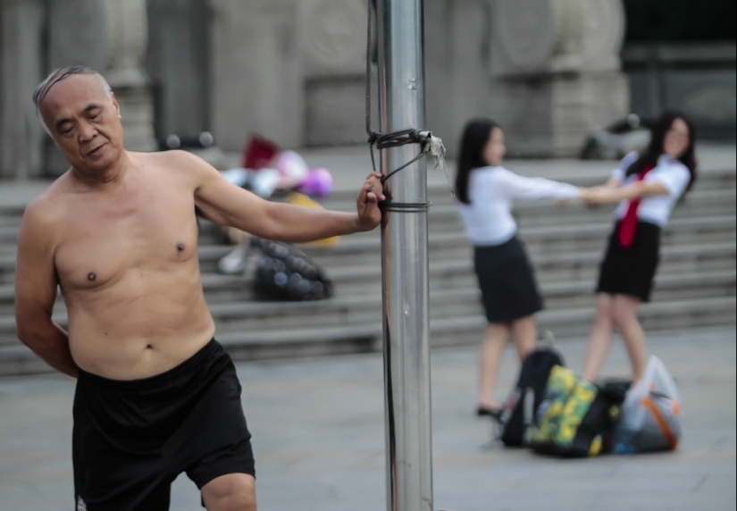"¡No seas perezoso, ponte a la carga!"Cómo el fitness se ha convertido en parte de la cultura en China
